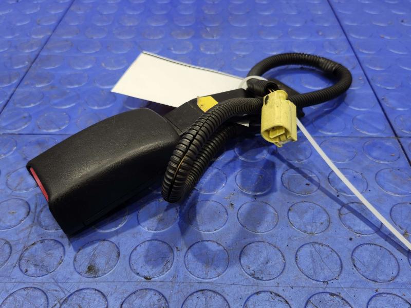 2008 Subaru Legacy Front Seat Belt
