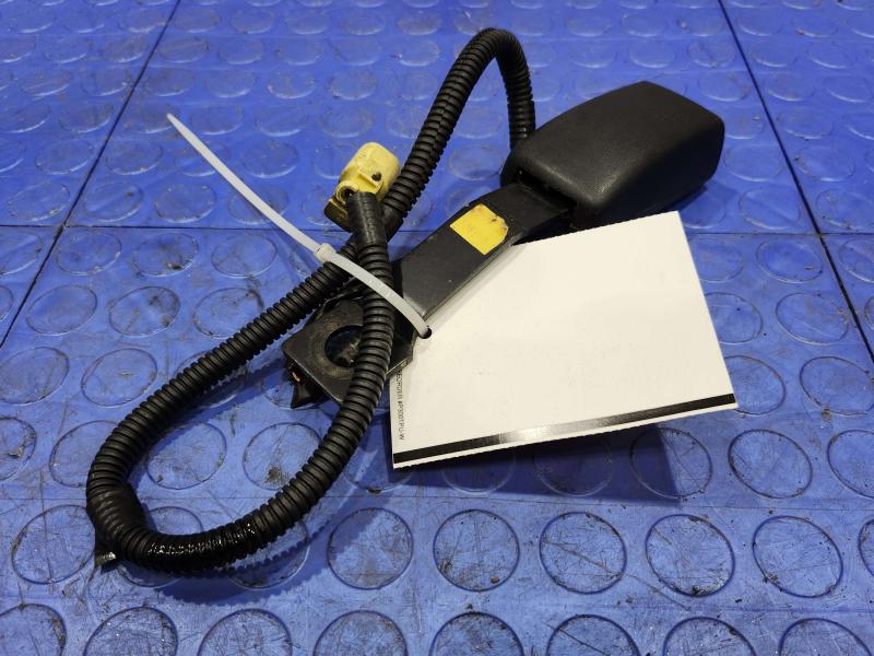 2008 Subaru Legacy Front Seat Belt