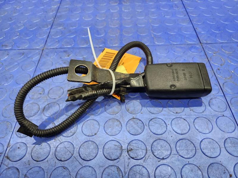 2008 Subaru Legacy Front Seat Belt