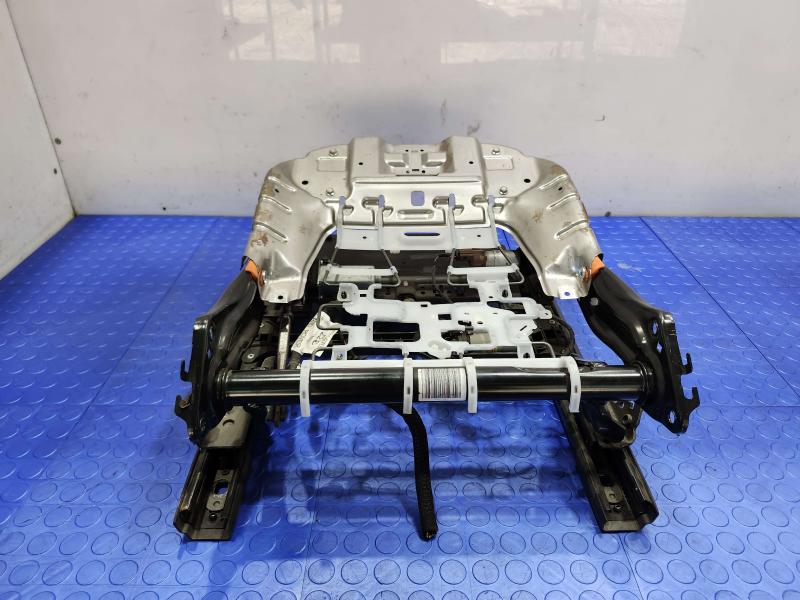 2020 Land Rover Discovery Sport Seat Track
