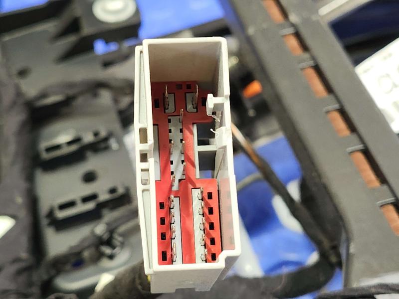2020 Land Rover Discovery Sport Seat Track