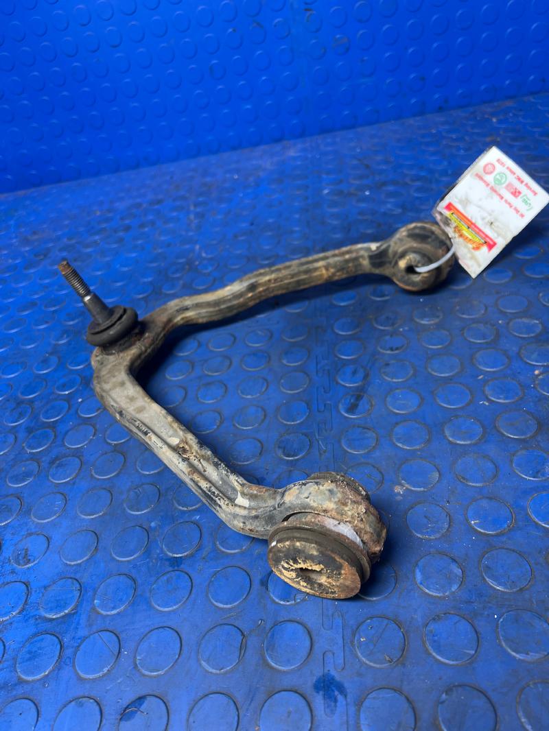 2000 GMC Sierra 1500 Upper Control Arm Front