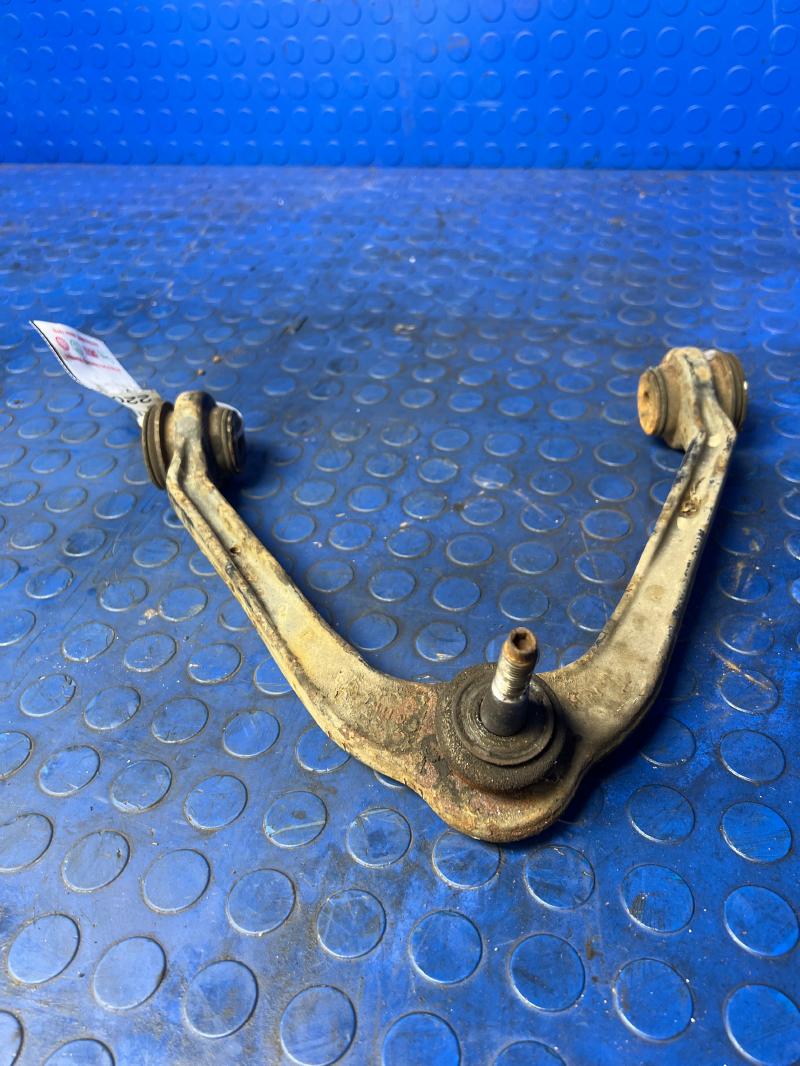 2000 GMC Sierra 1500 Upper Control Arm Front