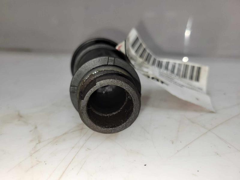 2010 Mercedes E-Class Engine Oil Filler Tube