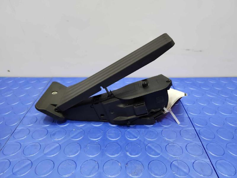 2016 BMW 528I Pedal Assembly