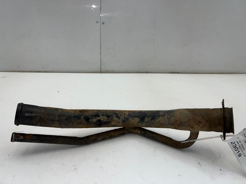 1994 - 1997 Dodge Ram 1500 Fuel Filler Neck Assembly OEM 52018519