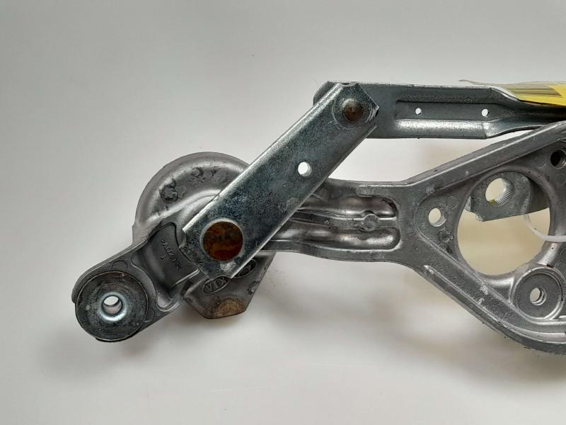 2012-2017 Hyundai Accent Windshield Wiper Linkage Transmission OEM Part 981201R010