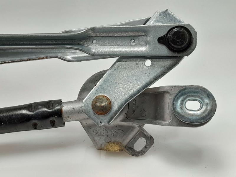 2012-2017 Hyundai Accent Windshield Wiper Linkage Transmission OEM Part 981201R010