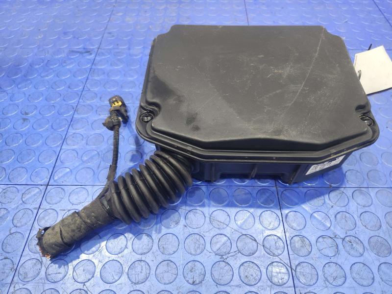 2011 Maserati Quattroporte Engine Fuse Box