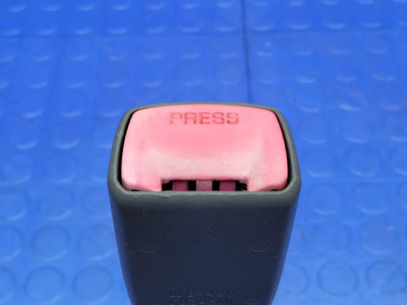 2010 Toyota Prius Front Seat Belt