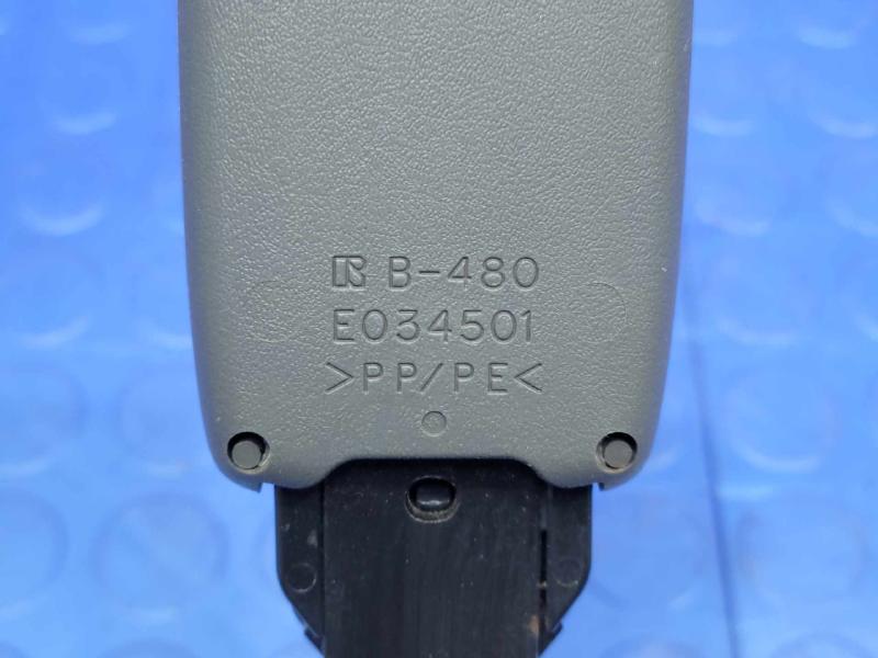 2010 Toyota Prius Front Seat Belt