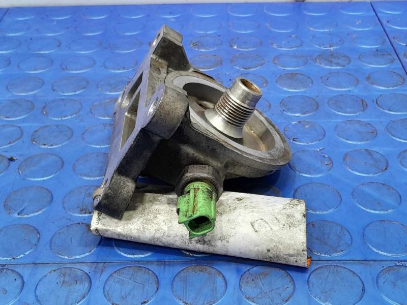 2012 Ford Focus Oil Filter Housing