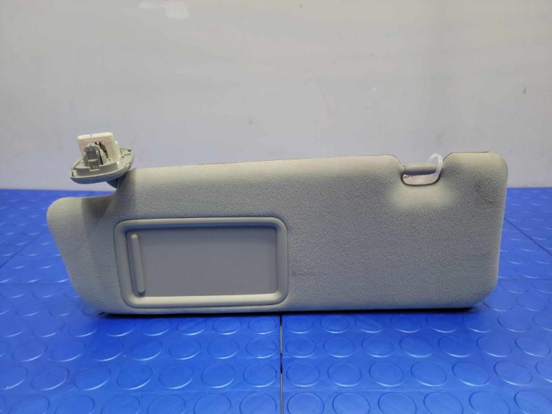 2010 Toyota Prius Sun Visor