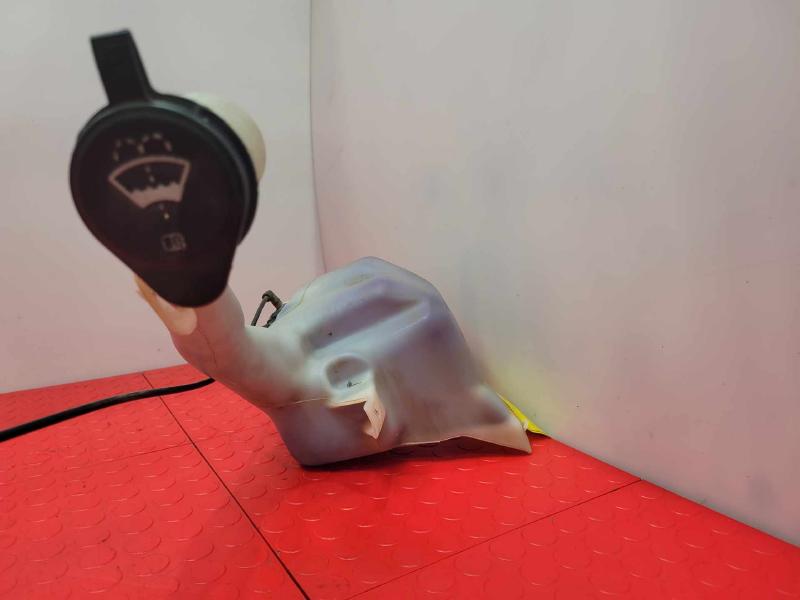 2006 Chevrolet Impala Washer Bottle