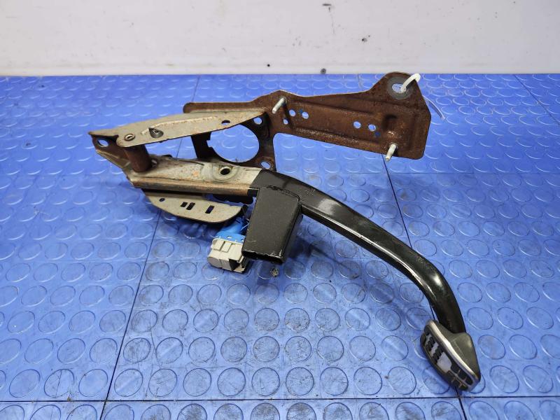 2012-2018 Ford Focus Brake Pedal Assembly Genuine OEM Part CV61-2467-EA