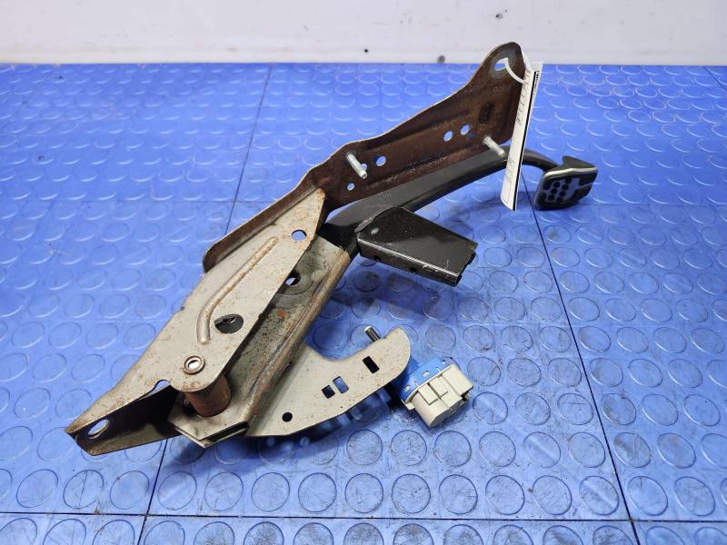 2012-2018 Ford Focus Brake Pedal Assembly Genuine OEM Part CV61-2467-EA