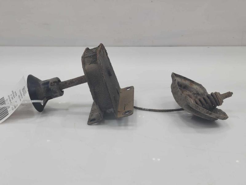 2000 - 2006 Toyota Tundra Spare Tire Hanger Carrier Assembly OEM 519000C060