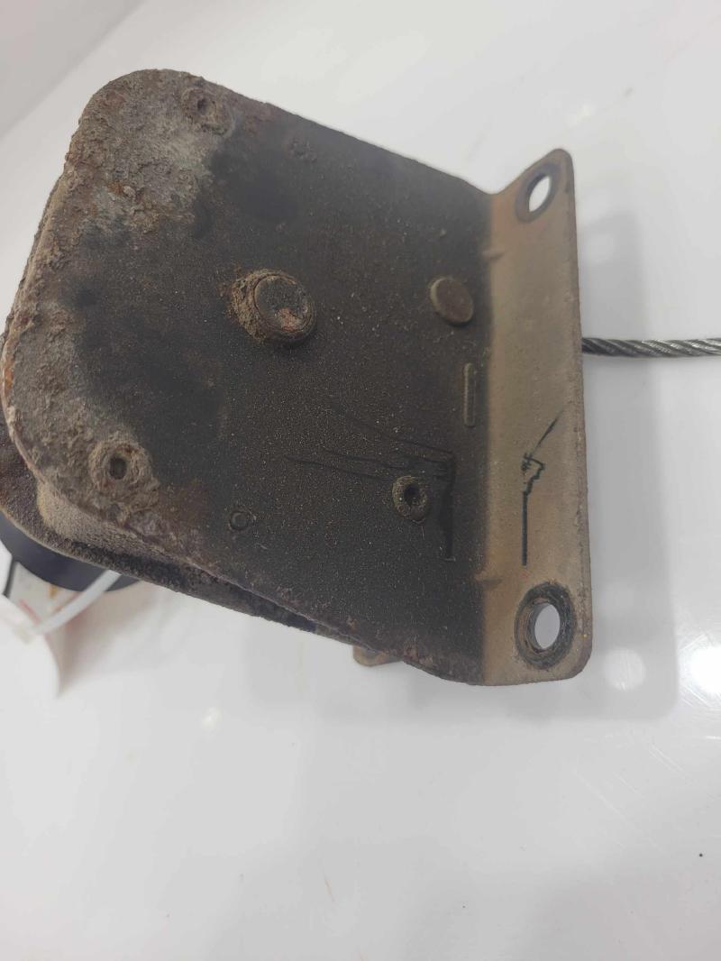 2000 - 2006 Toyota Tundra Spare Tire Hanger Carrier Assembly OEM 519000C060