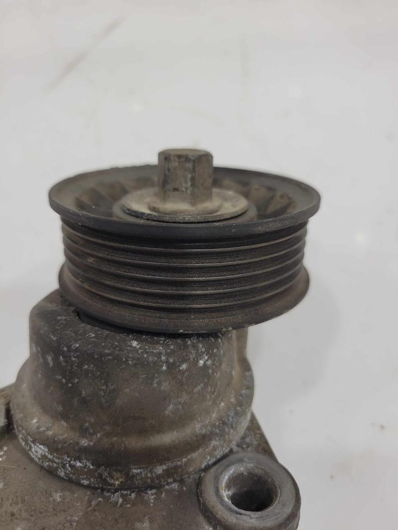 2001 GMC Sierra 1500 Engine Belt Tensioner