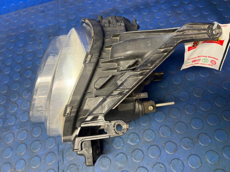 2012 Nissan Juke Headlamp Assembly