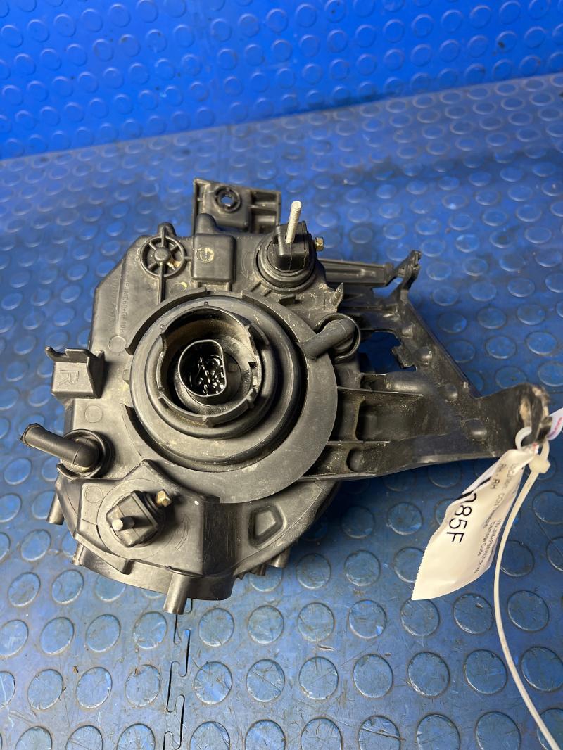 2012 Nissan Juke Headlamp Assembly