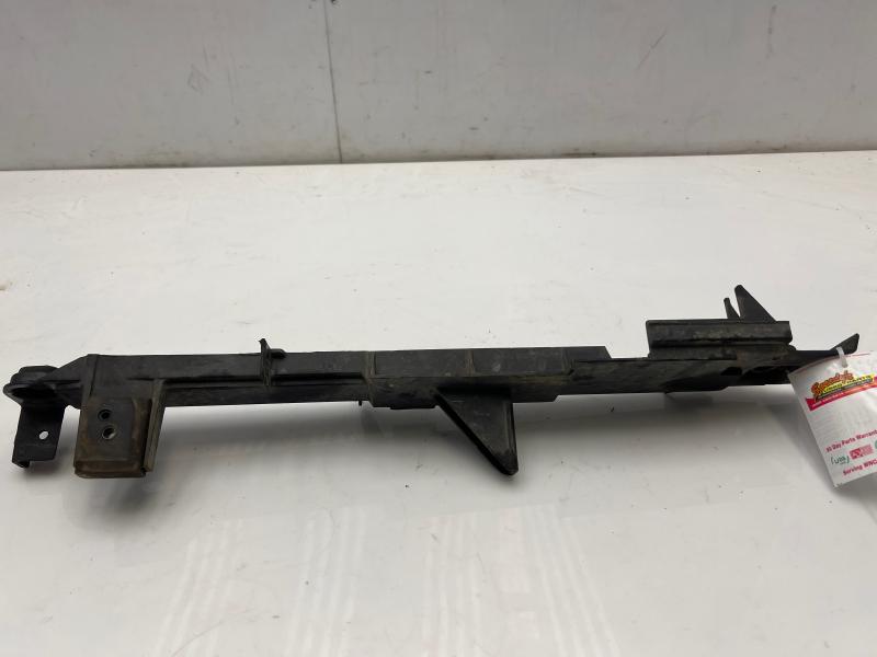 2004 Lincoln Aviator Radiator Support Bracket