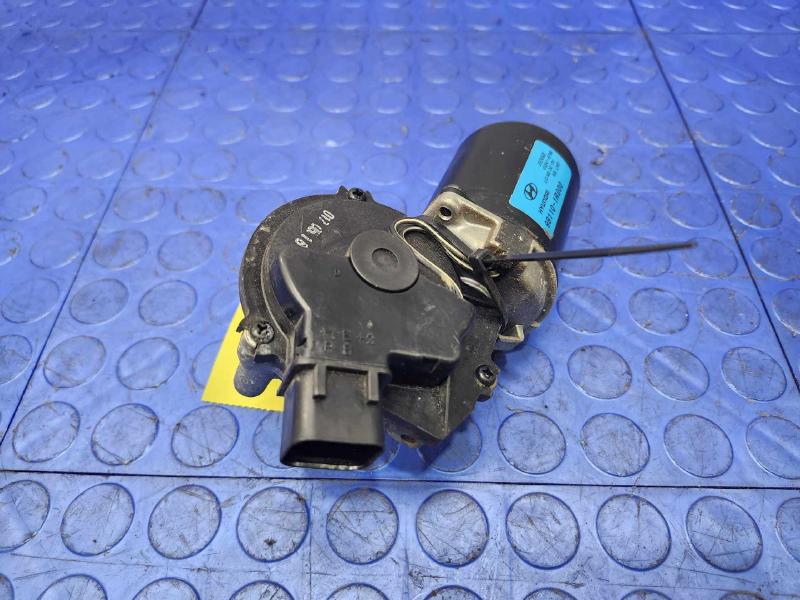 2012-2017 Hyundai Accent Windshield Wiper Motor Genuine OEM Part 981101R000