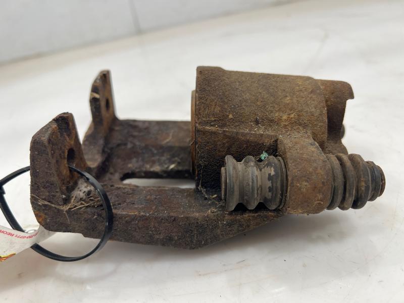 2004 Dodge Dakota Caliper