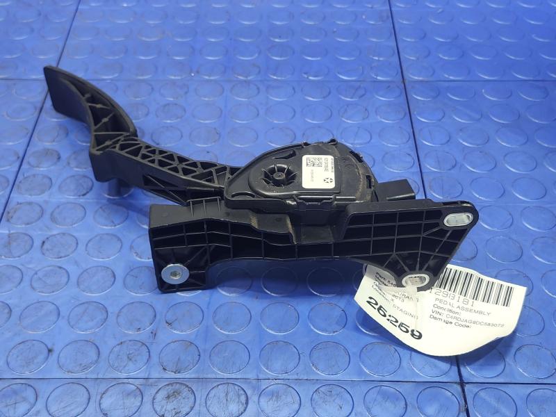 2014-2015 Dodge Durango Accelerator Pedal Assembly Genuine OEM Part 52124785AE