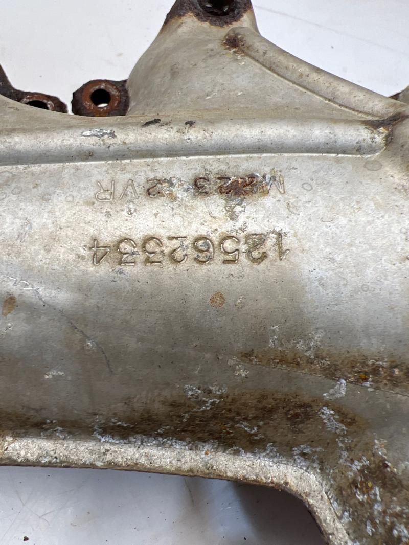 1999 Chevrolet Silverado 1500 Exhaust Manifold
