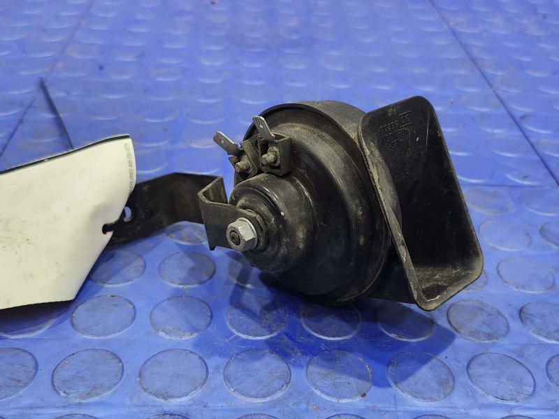2015-2017 Chrysler 200 Low Note Horn Assembly Genuine OEM 68207362AB