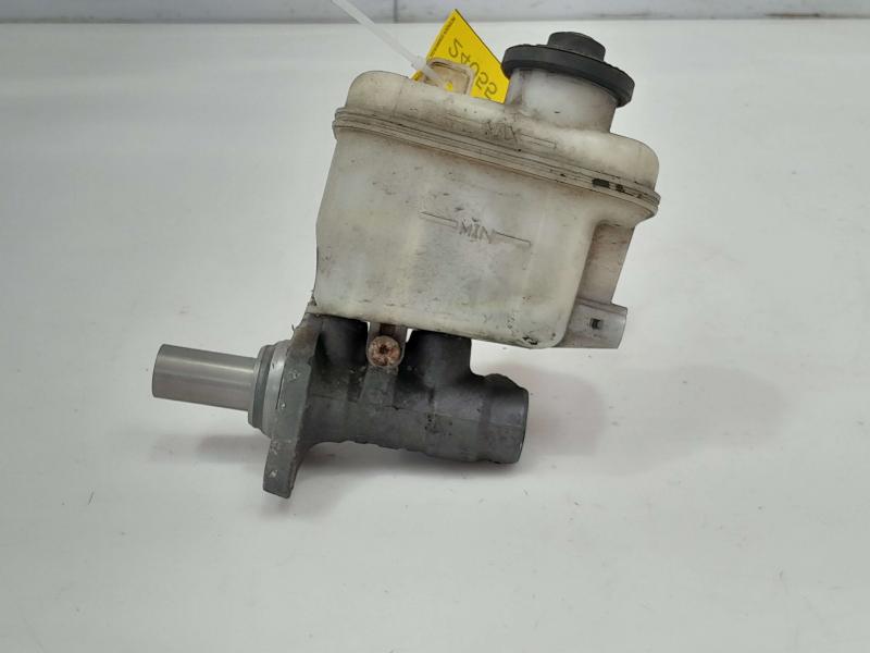 2008 - 2022 Toyota Sequoia Brake Master Cylinder Assembly OEM 472010C070