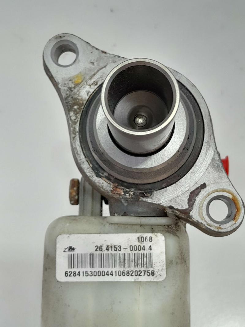 2008 - 2022 Toyota Sequoia Brake Master Cylinder Assembly OEM 472010C070