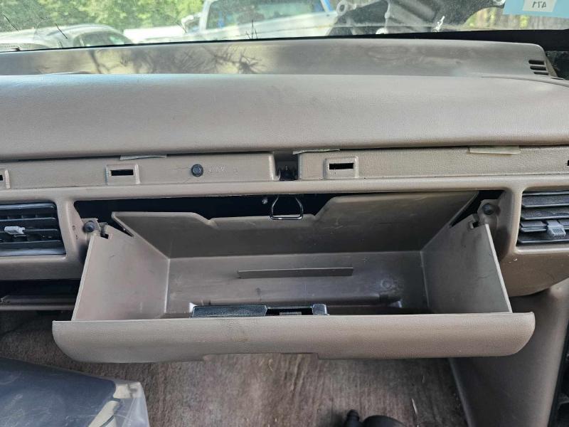 1995 Ford F-150 Glove Box