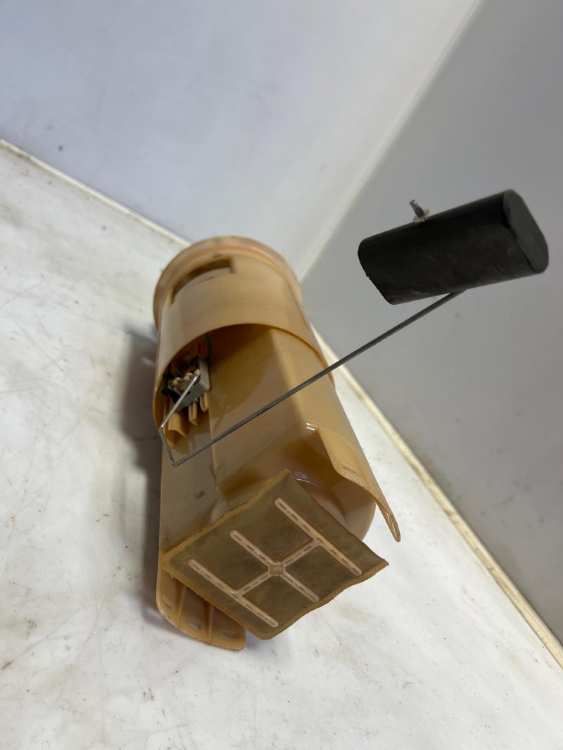 2002 2003 Dodge Ram 1500 Fuel Pump Assembly 6' 3" Bed 26 Gallon Tank ONLY OEM 05072763AA