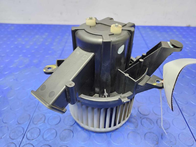 2018-2021 Jeep Compass Heater AC Blower Motor Assembly Genuine OEM 68350343AA