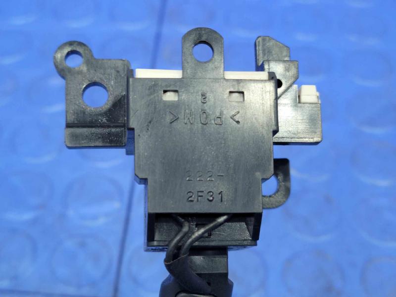 2003-2005 Toyota 4Runner Steering Column Cruise Control Switch OEM 84632-34010