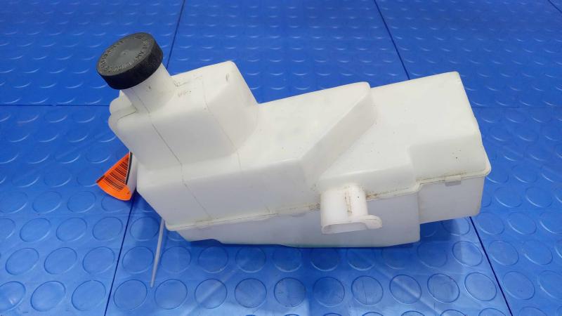 2015 Nissan Rogue Coolant Recovery Bottle