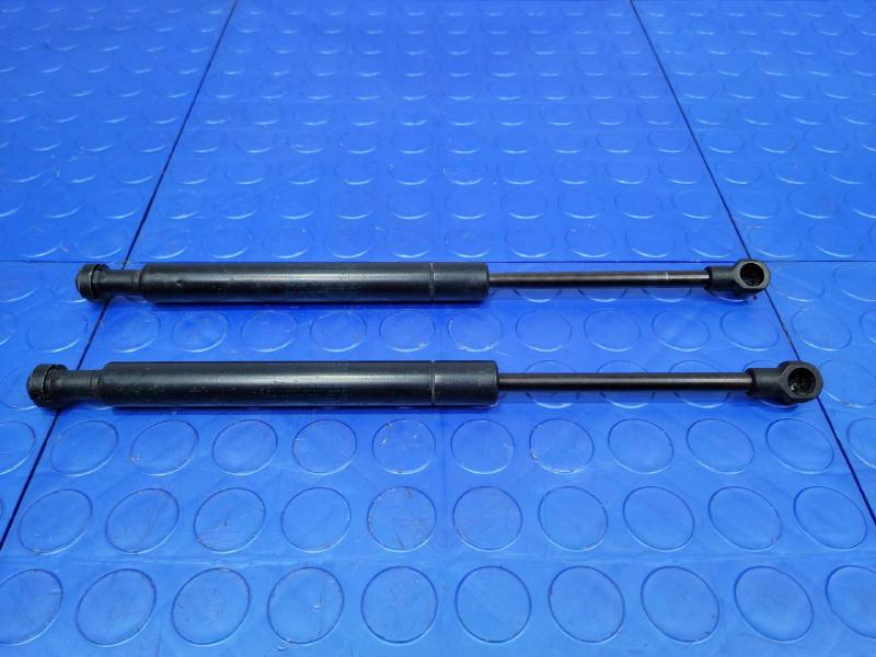 2010 Land Rover Range Rov Hood Shock