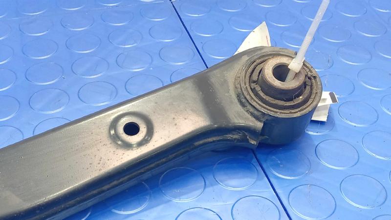 2016-2020 Kia Sorento Rear Upper Control Arm Left or Right Side OEM 55100C5050,LH