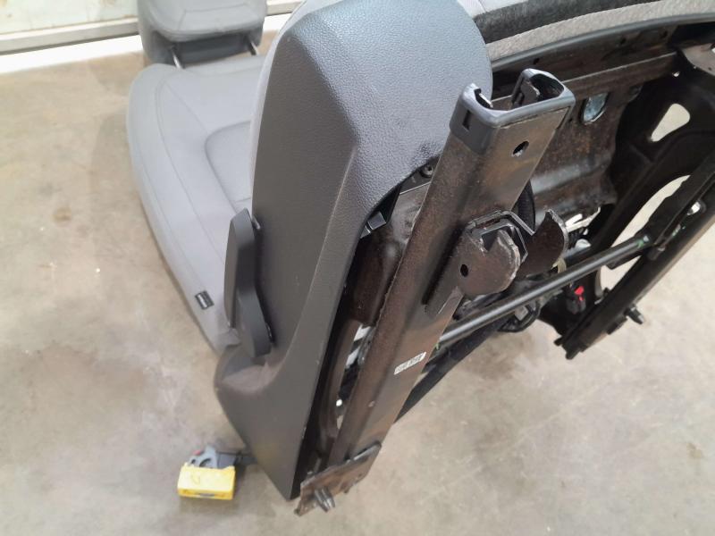 2020 GMC Canyon Front Seat
