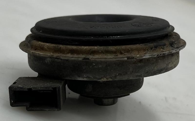 2010 - 2013 Toyota Highlander Low Note Horn Assembly OEM 8652001050