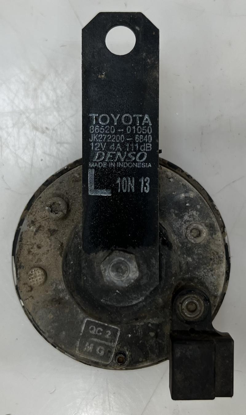 2010 - 2013 Toyota Highlander Low Note Horn Assembly OEM 8652001050