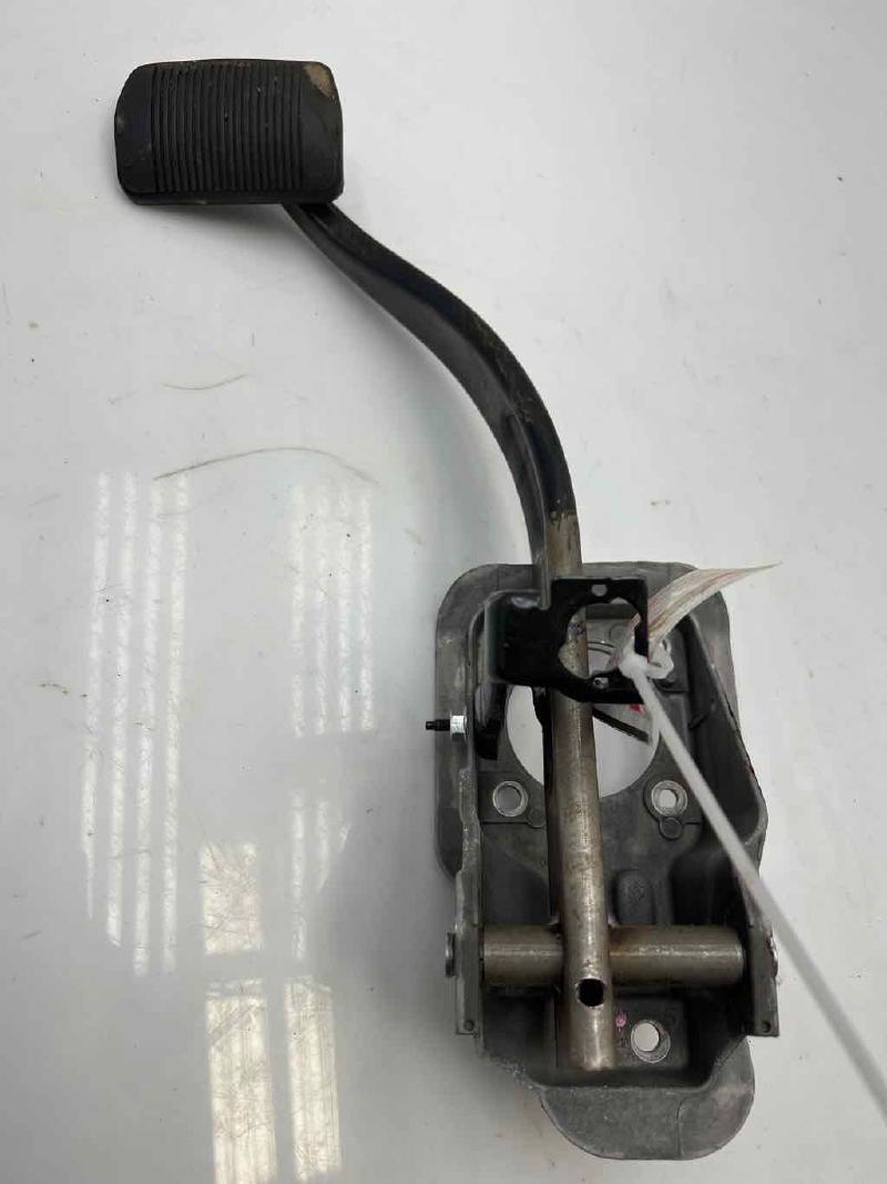 2017 Jeep Grand Cherokee Brake Pedal