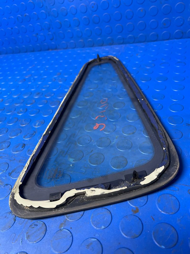 2005 - 2009 Ford Mustang Coupe Quarter Glass LH Driver Side OEM 4R3Z6329711AA