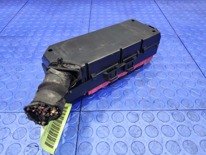 2008 Ford F-250 Super Duty Engine Fuse Box