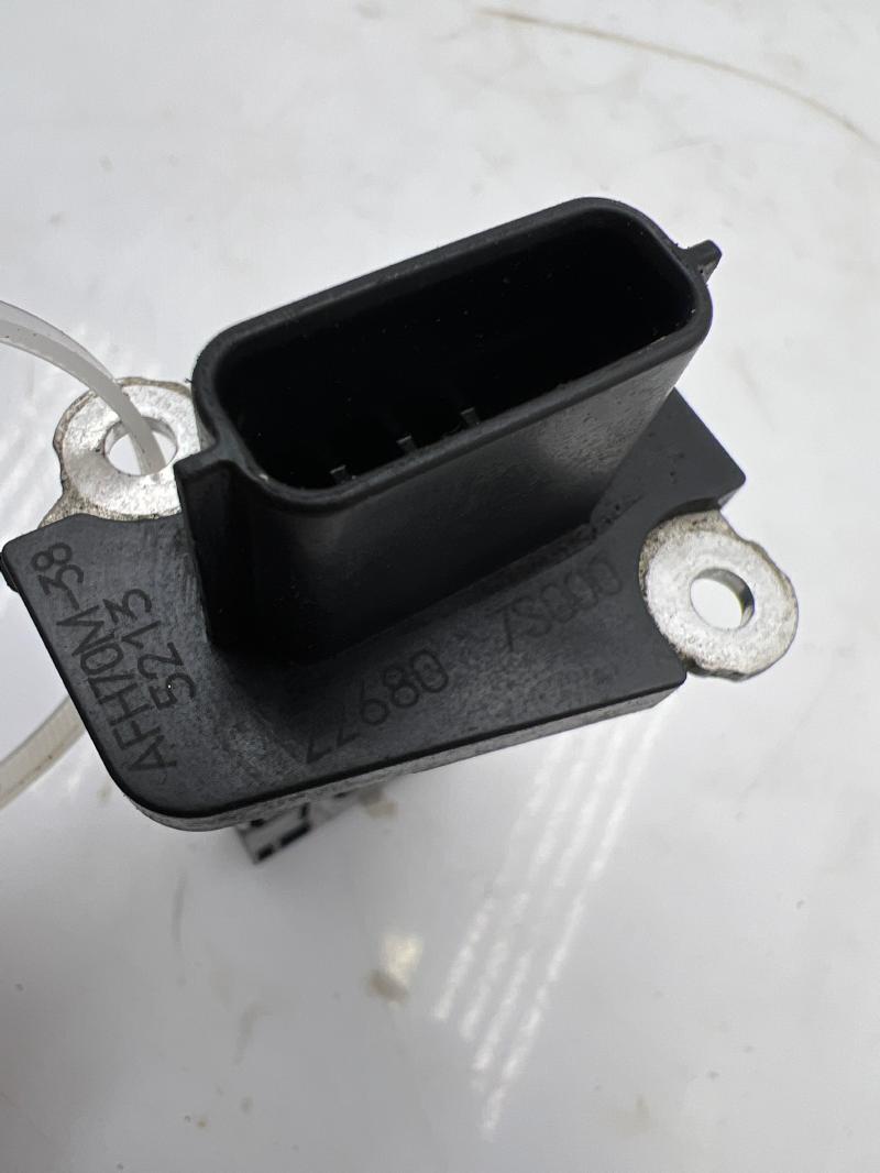 2005 Nissan Frontier Air Flow Meter