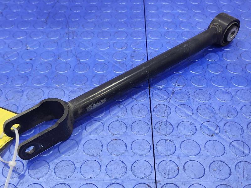 2013 Dodge Charger Lower Control Arm Rr