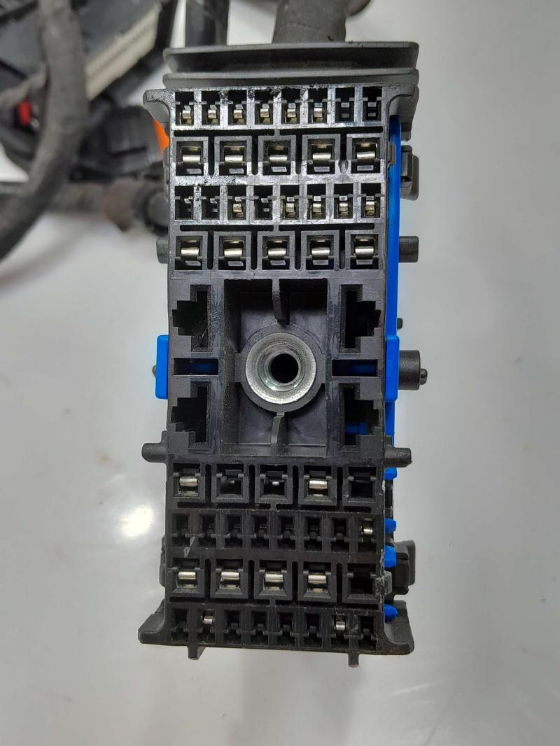 2014 Kia Sedona 3.5L Engine Wiring Harness OEM 91430-4D022