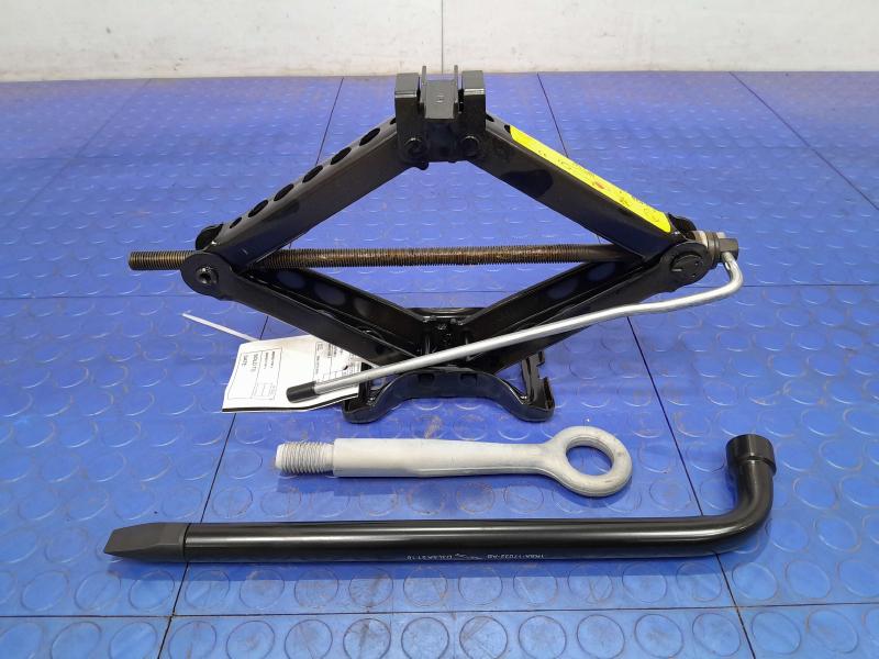 2017-2020 Jaguar XE Spare Tire Tools Jack Kit Assembly Genuine OEM T2H21729